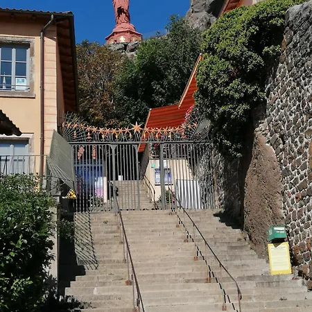 Le Carpe Diem Feriehus Saint-Privat-dʼAllier